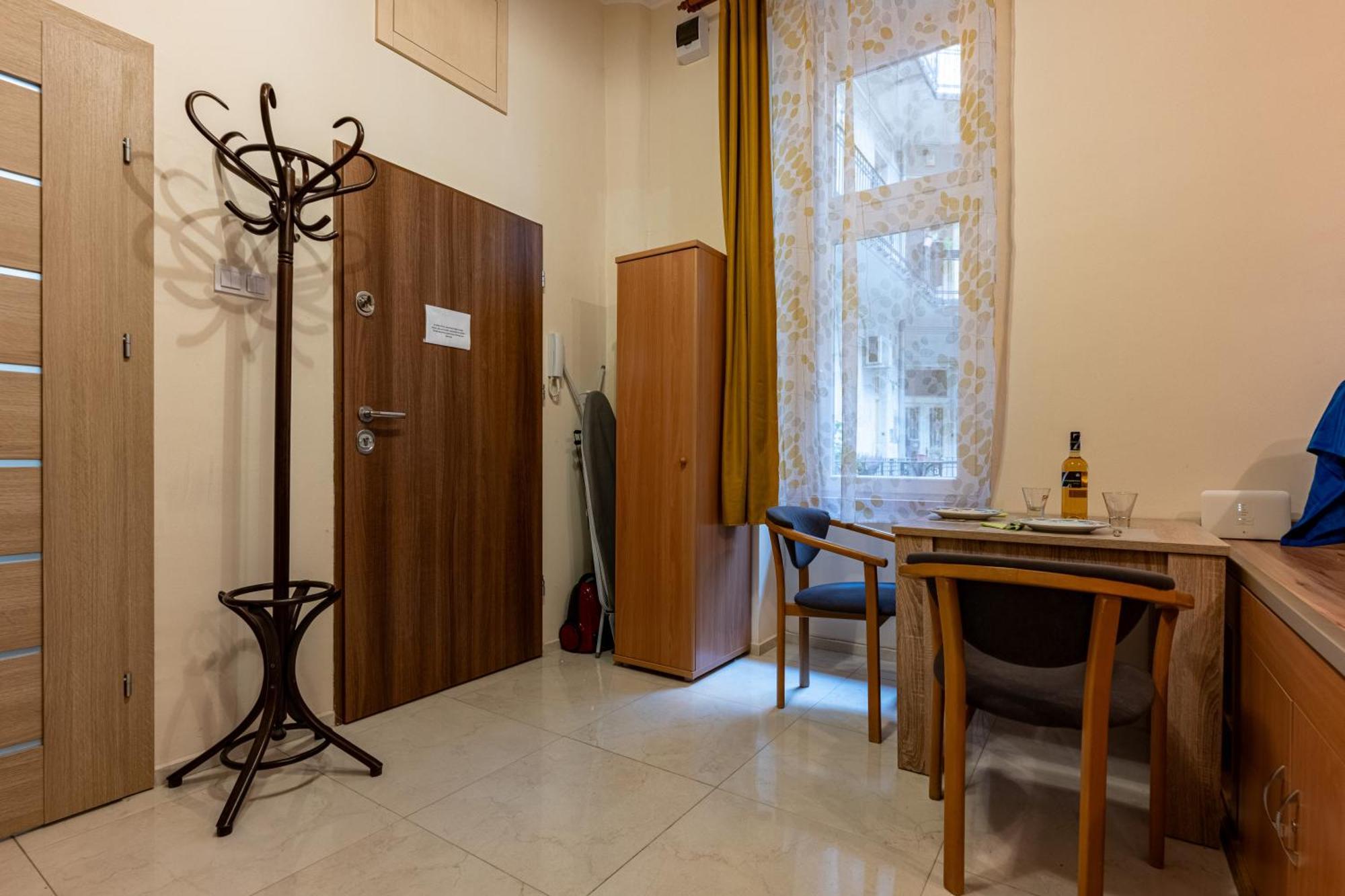 A Quiet Studio In The Heart Of The City Budapest Extérieur photo