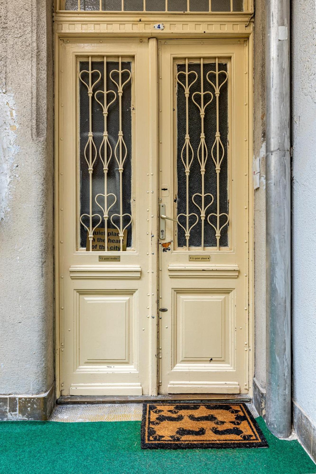 A Quiet Studio In The Heart Of The City Budapest Extérieur photo